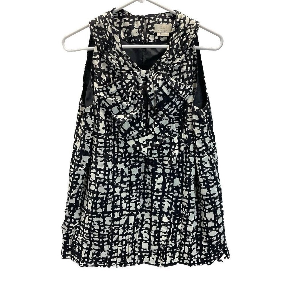 Black and White Sleeveless Top